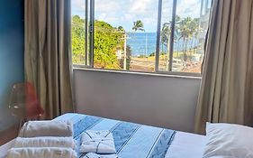 VISTA MAR NA BARRA! Apartamentos com ar-cond a 1 min da praia - SEA-VIEW APTS WITH AC, 1 min to the beach